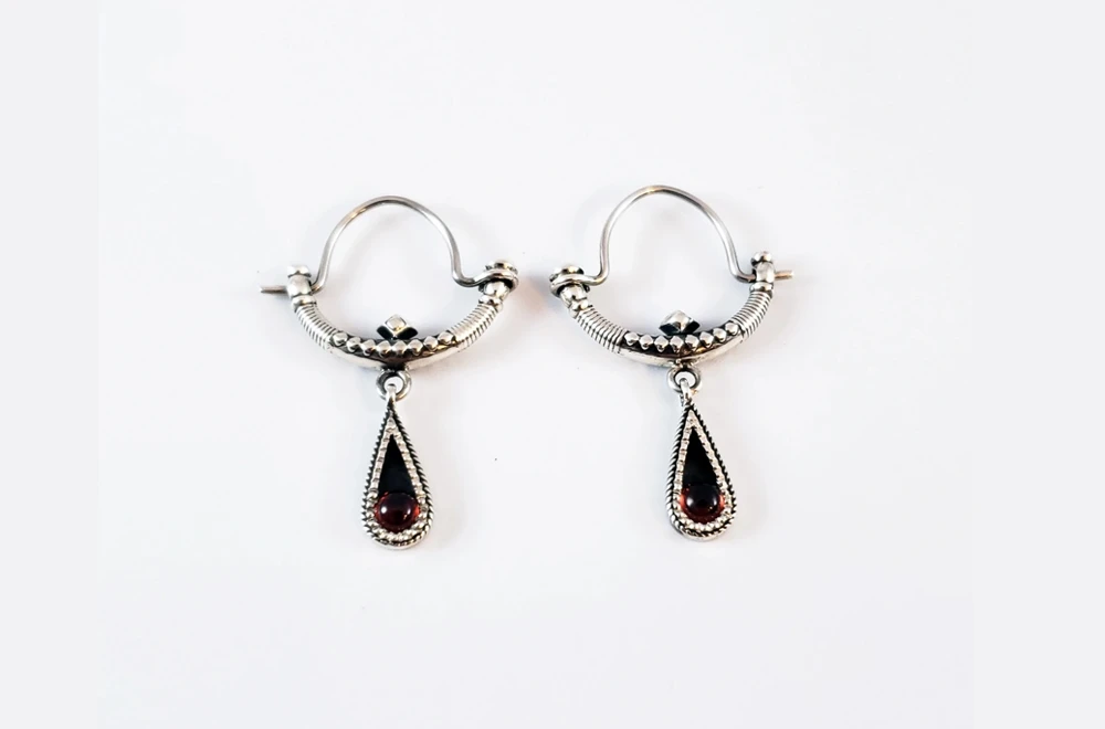 Small Earrings with Round Stones  "Daghdghan" thumbnail