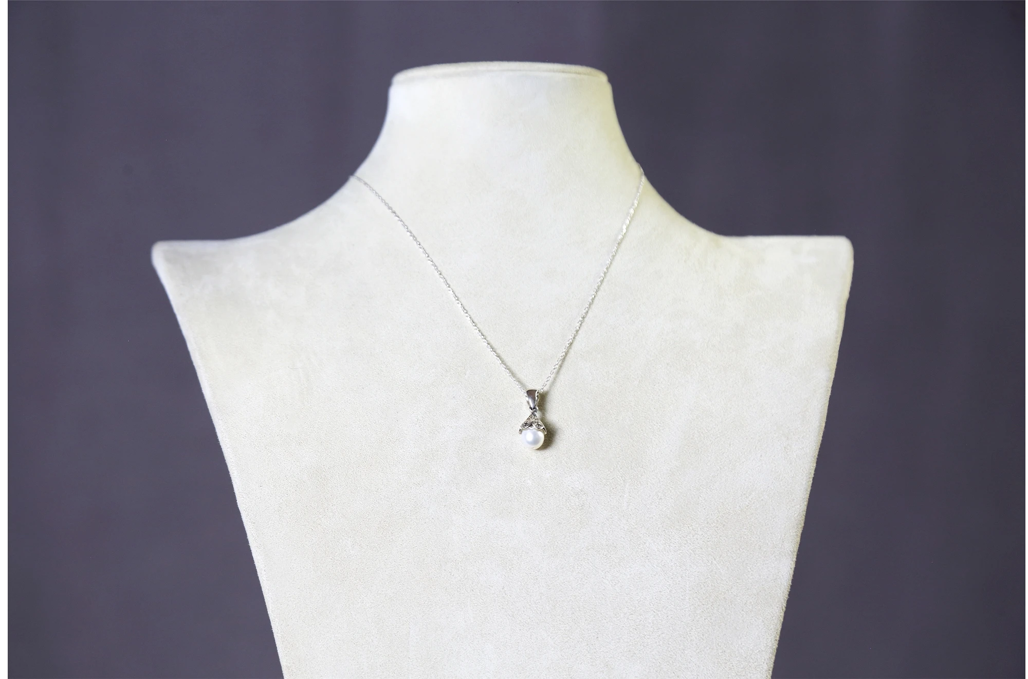 Pendant "Silver Queen" thumbnail