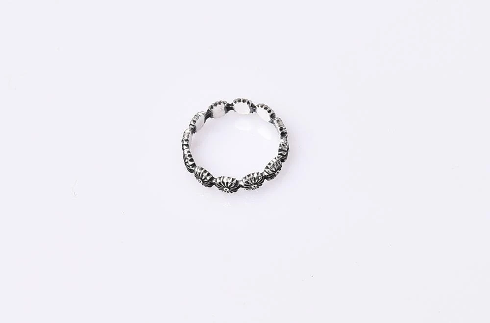 Slim Ring  "Van" thumbnail