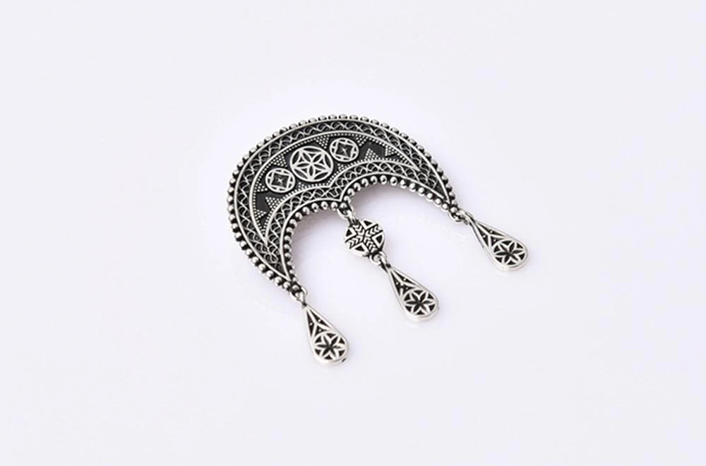 Brooch "Daghdghan" thumbnail
